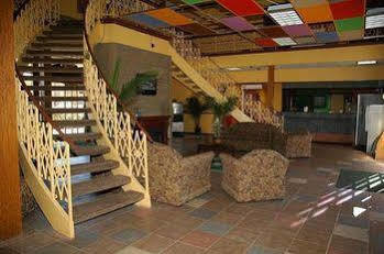 Bradford Inn & Suites Midland Extérieur photo